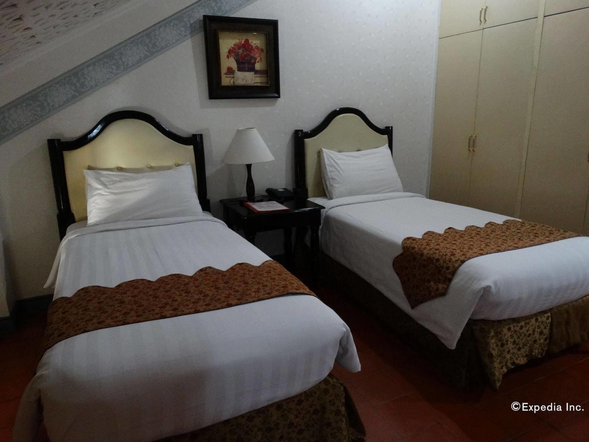 White Knight Hotel Intramuros Manila Exterior foto